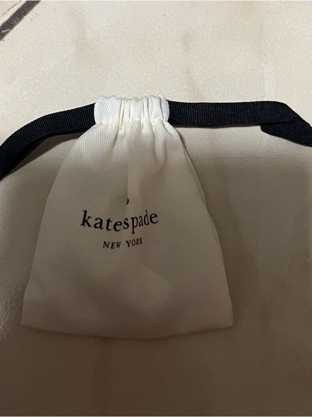 Kate Spade - Picture 2 of 4